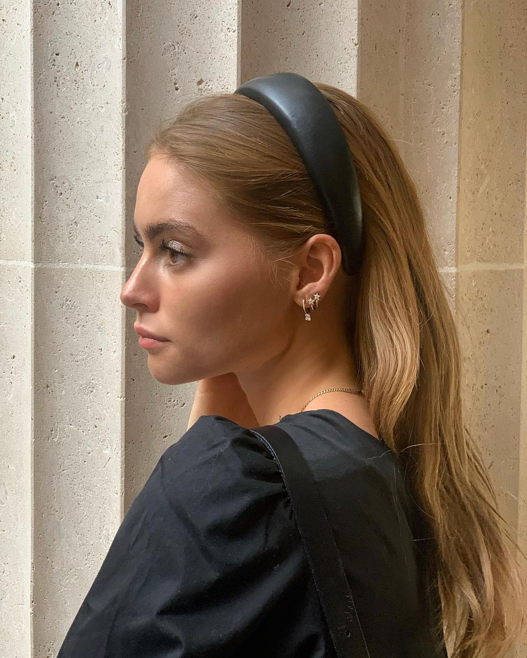 Làm mới diện mạo từ phụ kiện cài tóc như các “IT-girl” đình đám