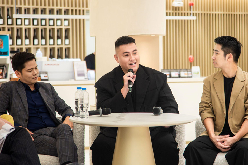 chuỗi tọa đàm “The Joy of Business Conference”