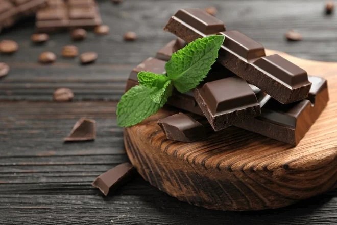 Gợi ý những món ăn vặt lành mạnh ngày Tết cho các nàng