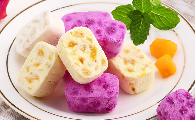 Gợi ý những món ăn vặt lành mạnh ngày Tết cho các nàng