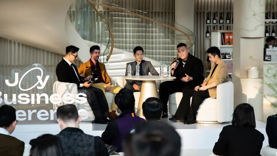 chuỗi tọa đàm “The Joy of Business Conference”