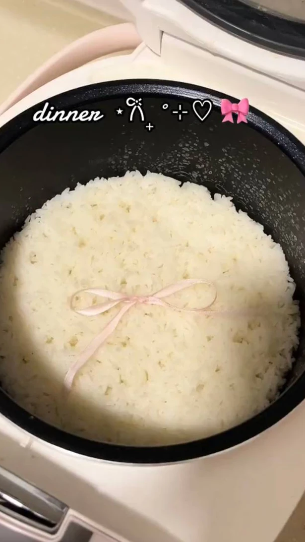 Jennie BlackPink và trend nơ ruy băng