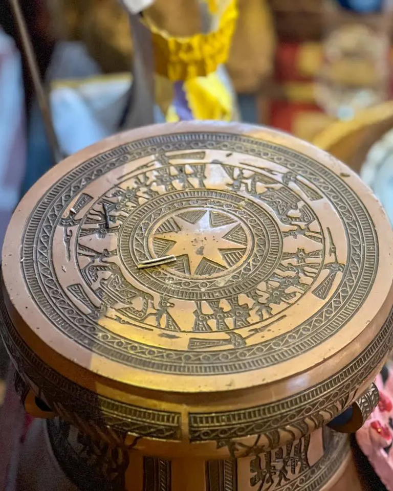 Tham quan 100 tác phẩm thủ công làng nghề Việt có trong biệt thự Pháp