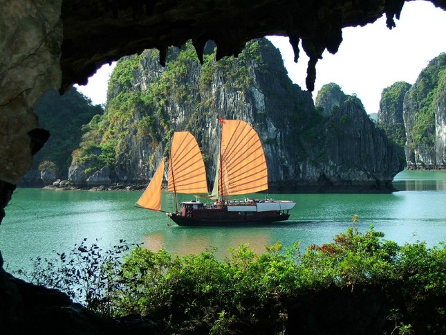 Hà Nội 'soán ngôi' ẩm thực, Việt Nam có 2 điểm du lịch thịnh hành nhất