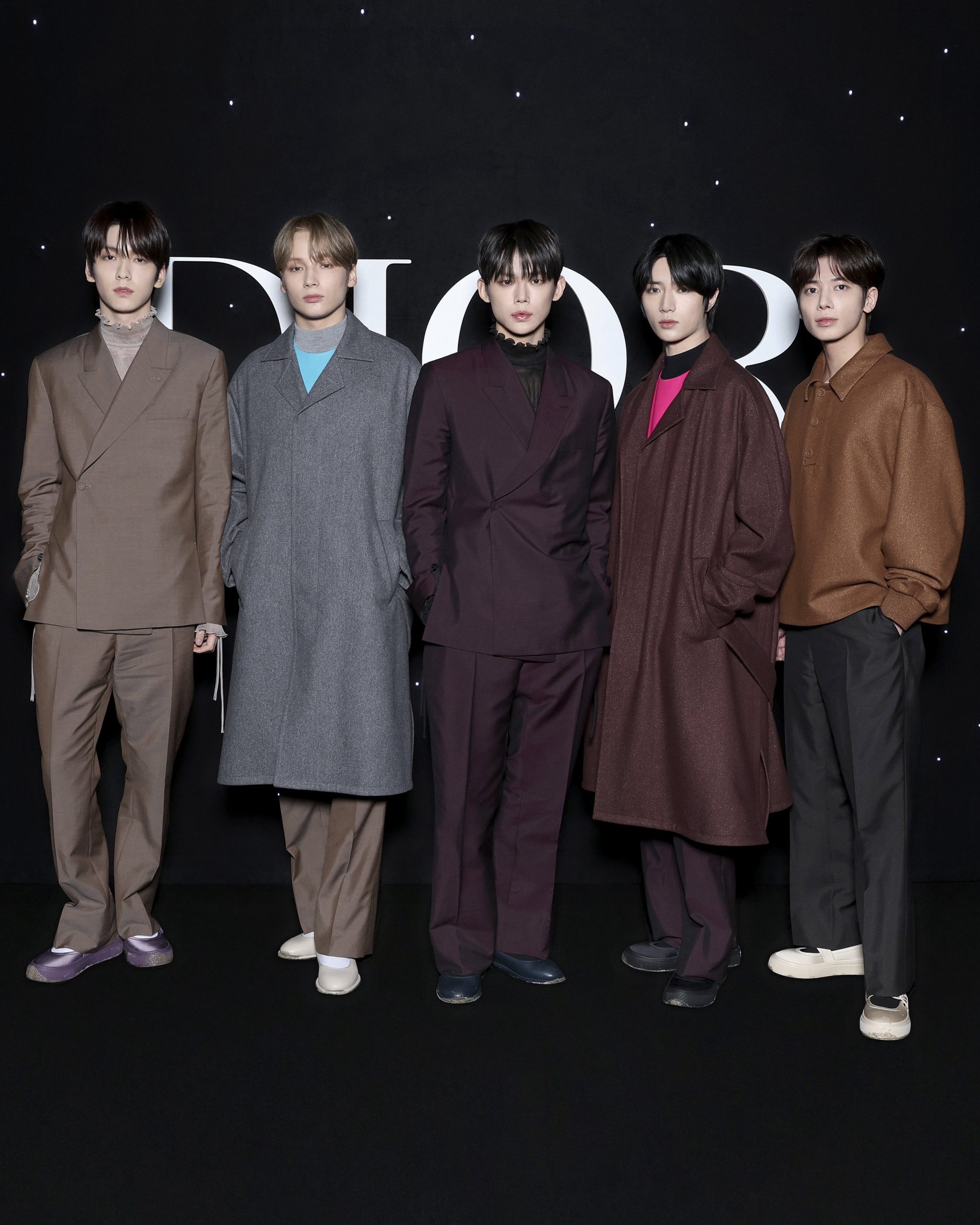 Haerin (Newjeans) lần đầu dự show Dior cùng Châu Kiệt Luân, TXT