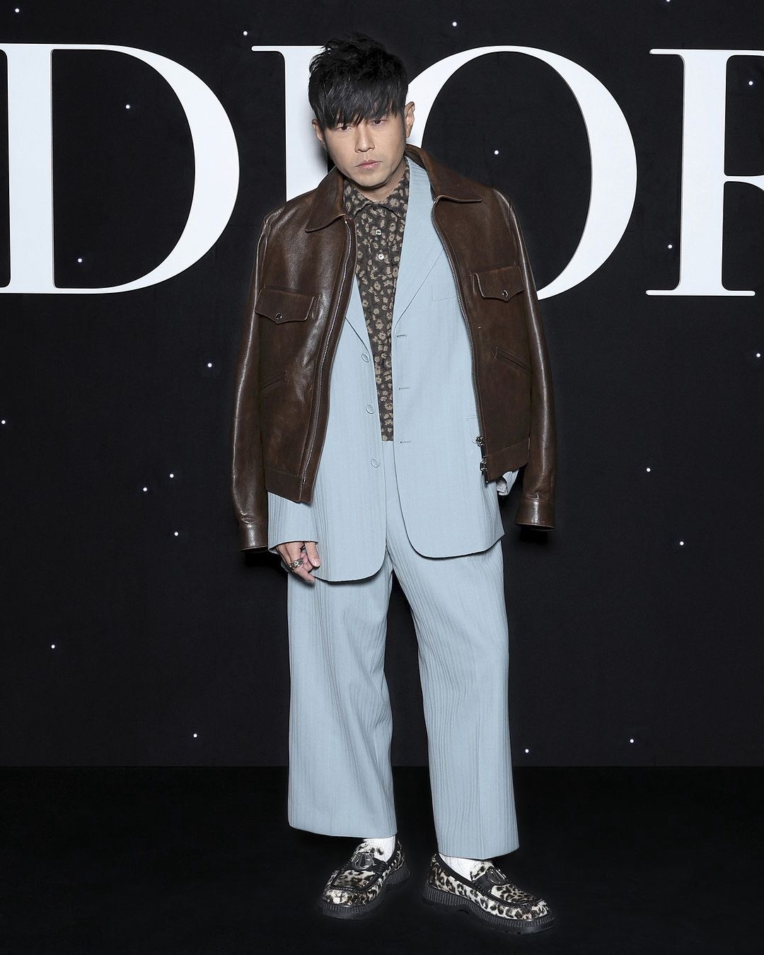 Haerin (Newjeans) lần đầu dự show Dior cùng Châu Kiệt Luân, TXT