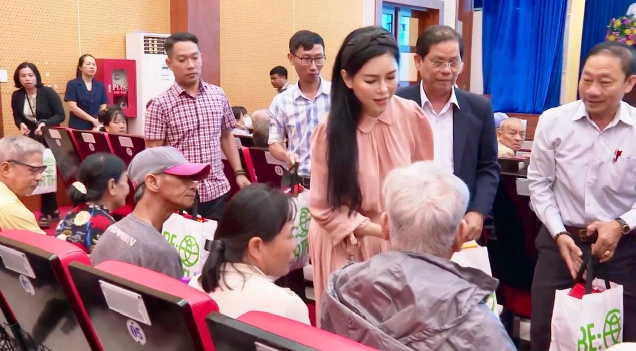 Lê Hồng Thuỷ Tiên