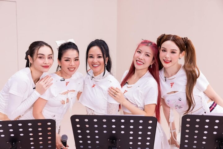 Trang Pháp - Lệ Quyên tại Chị đẹp: Người toả sáng, người gây tranh cãi