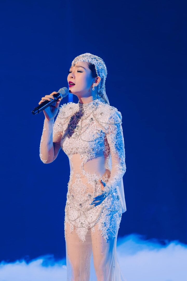Trang Pháp - Lệ Quyên tại Chị đẹp: Người toả sáng, người gây tranh cãi