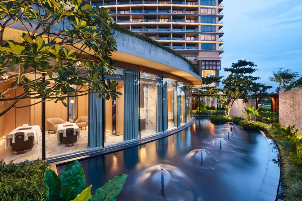 Kỳ nghỉ ý nghĩa mùa lễ hội "Seasonal Wonders" tại New World Hoiana Beach Resort