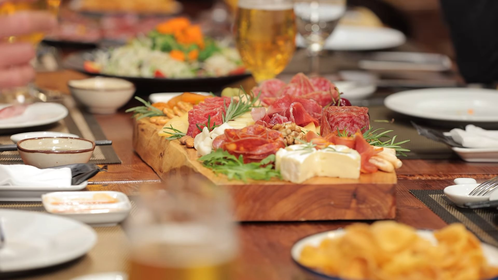 đùi heo muối Iberico