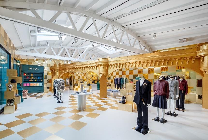 Louis Vuitton khoác áo mới đón chào BST đầu tay của Pharrell Williams