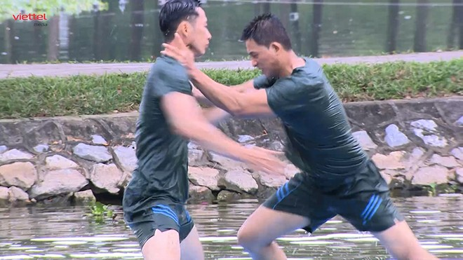 “Sao nhập ngũ 2024”: Lộ “thủ phạm” khiến Mono bật khóc
