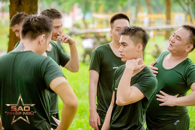 “Sao nhập ngũ 2024”: Lộ “thủ phạm” khiến Mono bật khóc