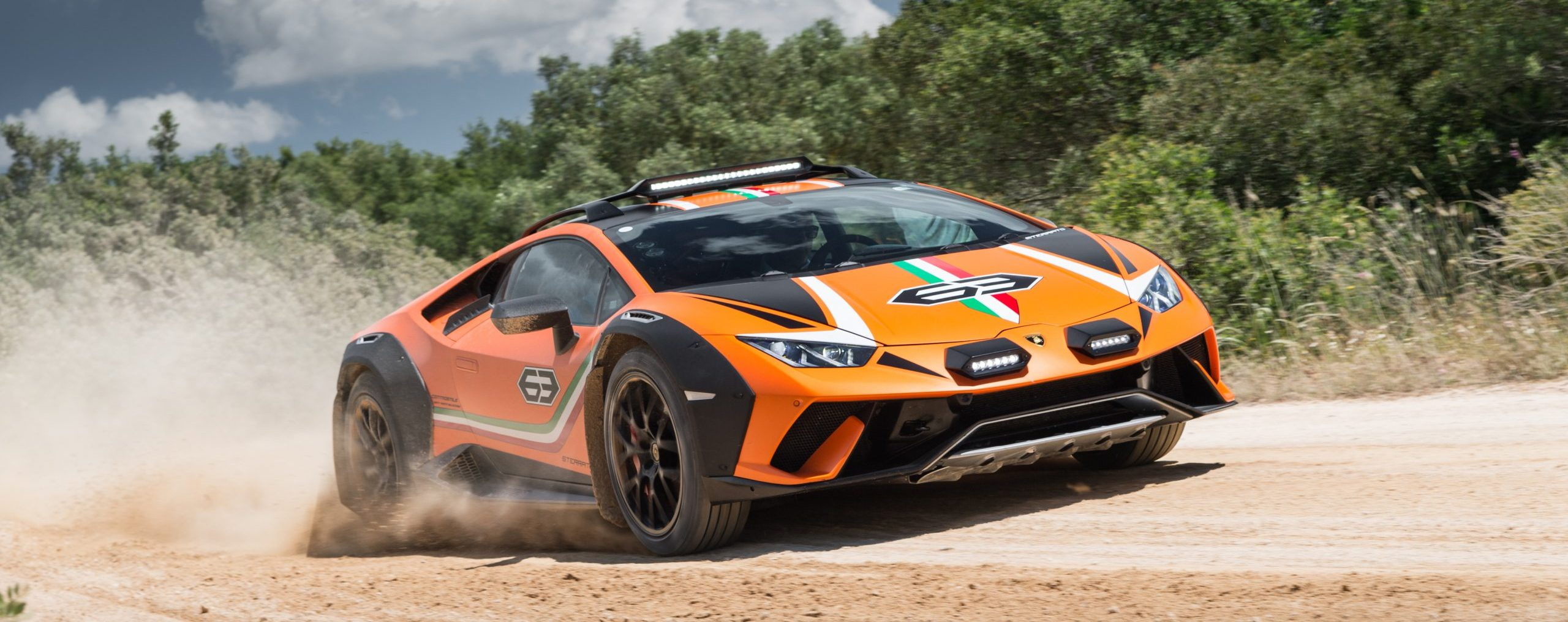 Lamborghini Huracan Sterrato Concept – Sự ra đời của “Kẻ nổi loạn”