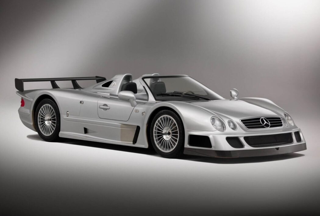 "Chim ưng" Mercedes CLK GTR Roadster 622 mã lực