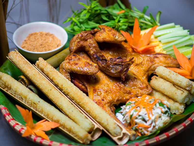 Cơm lam Món ăn truyền thống của đồng bào Tây Bắc