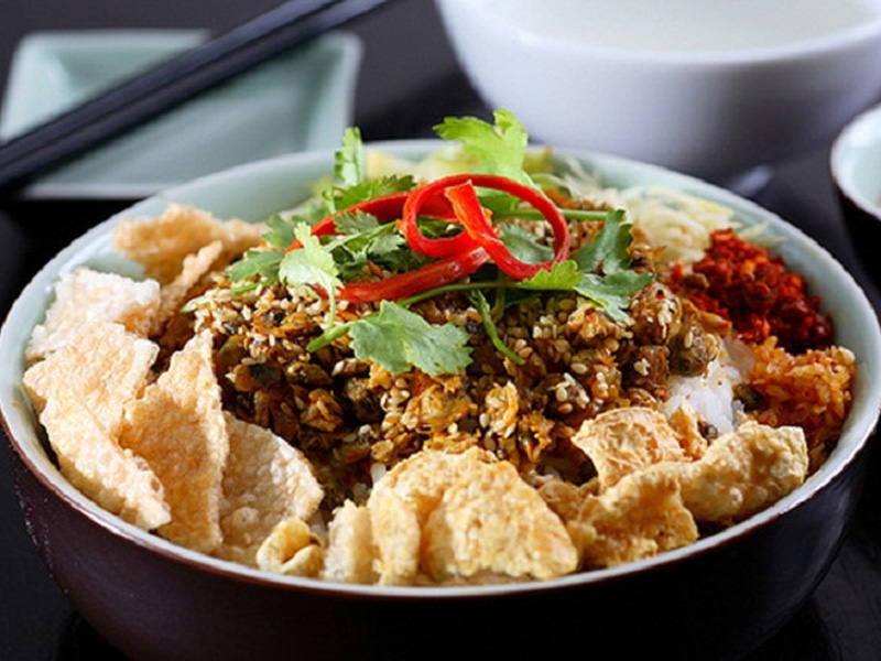 Đặc sản cơm hến Huế nổi tiếng của cố đô Việt Nam