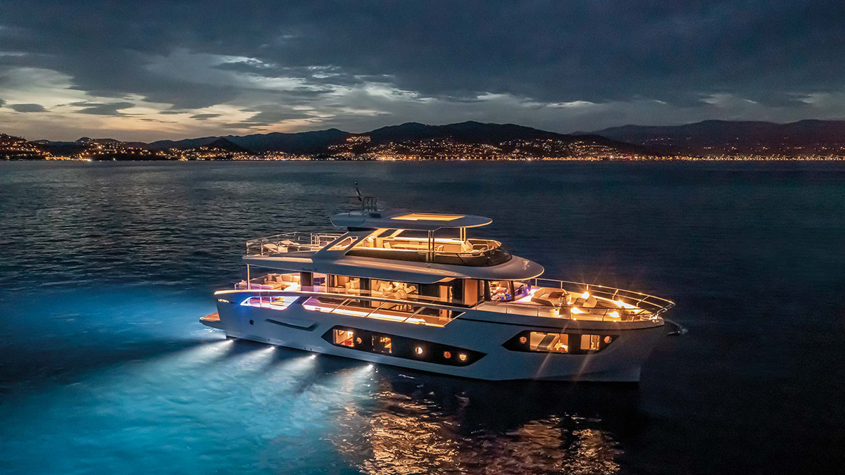 Absolute Navetta 75: Ánh dương trên biển