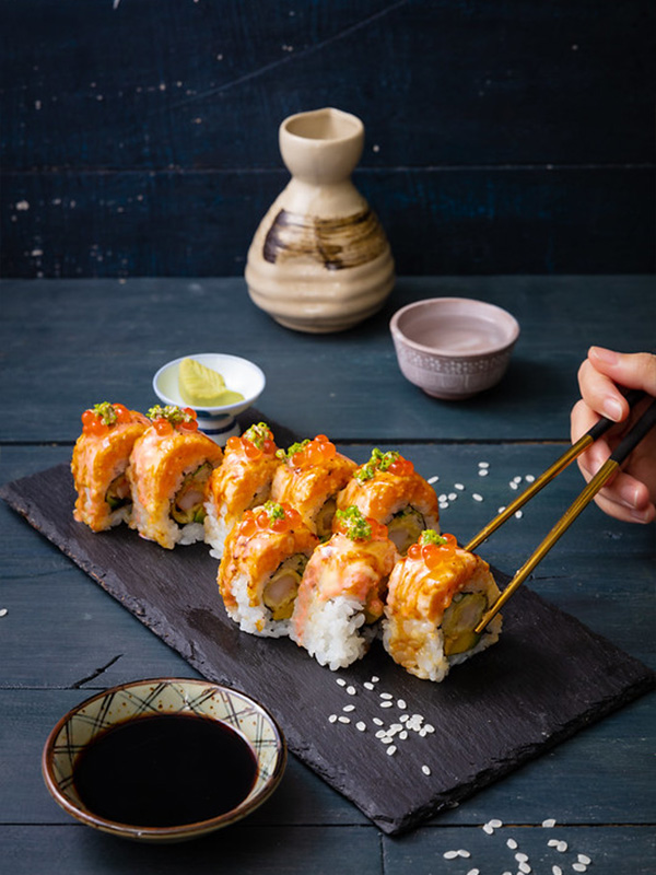 Cùng thưởng thức món sushi hương vị truyền thống Nhật