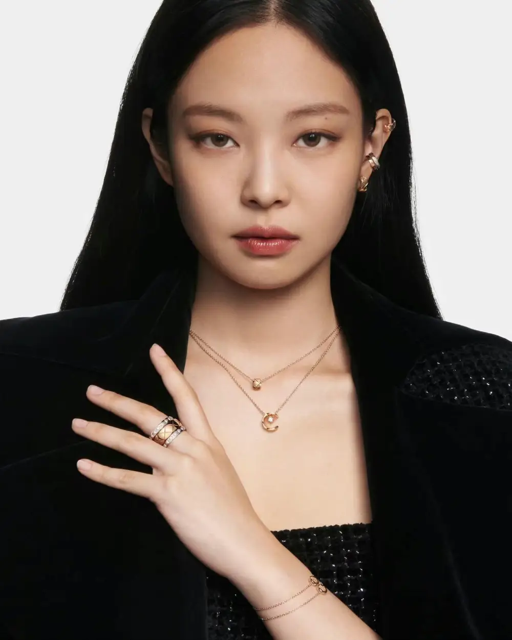 Jennie rạng rỡ khi làm đại sứ cho chiến dịch Coco Crush Chanel