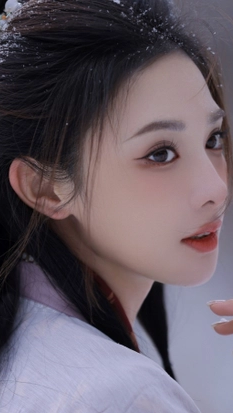 Nàng thơ Bành Tiểu Nhiễm gây sốt với tạo hình công chúa tuyết