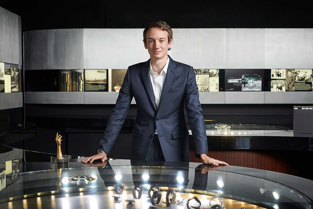 Tỷ phú Bernard Arnault cải tổ LVMH mạnh mẽ để chuẩn bị cho năm 2024