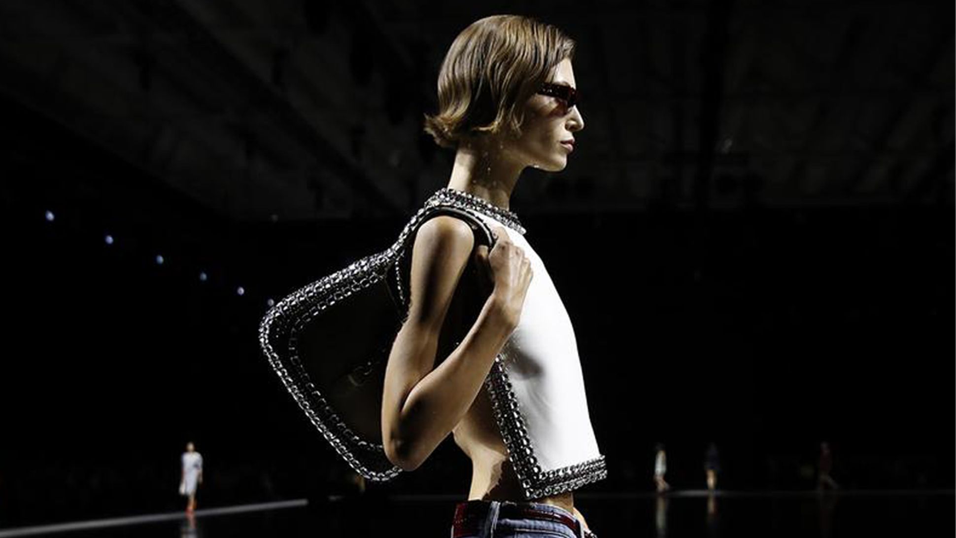 Chiếc túi xách Gucci Jackie biểu tượng và màn tái xuất trên sàn diễn