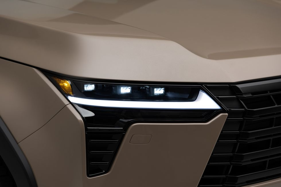 'Mãnh tướng' SUV Lexus GX 2024 hạng sang tái xuất