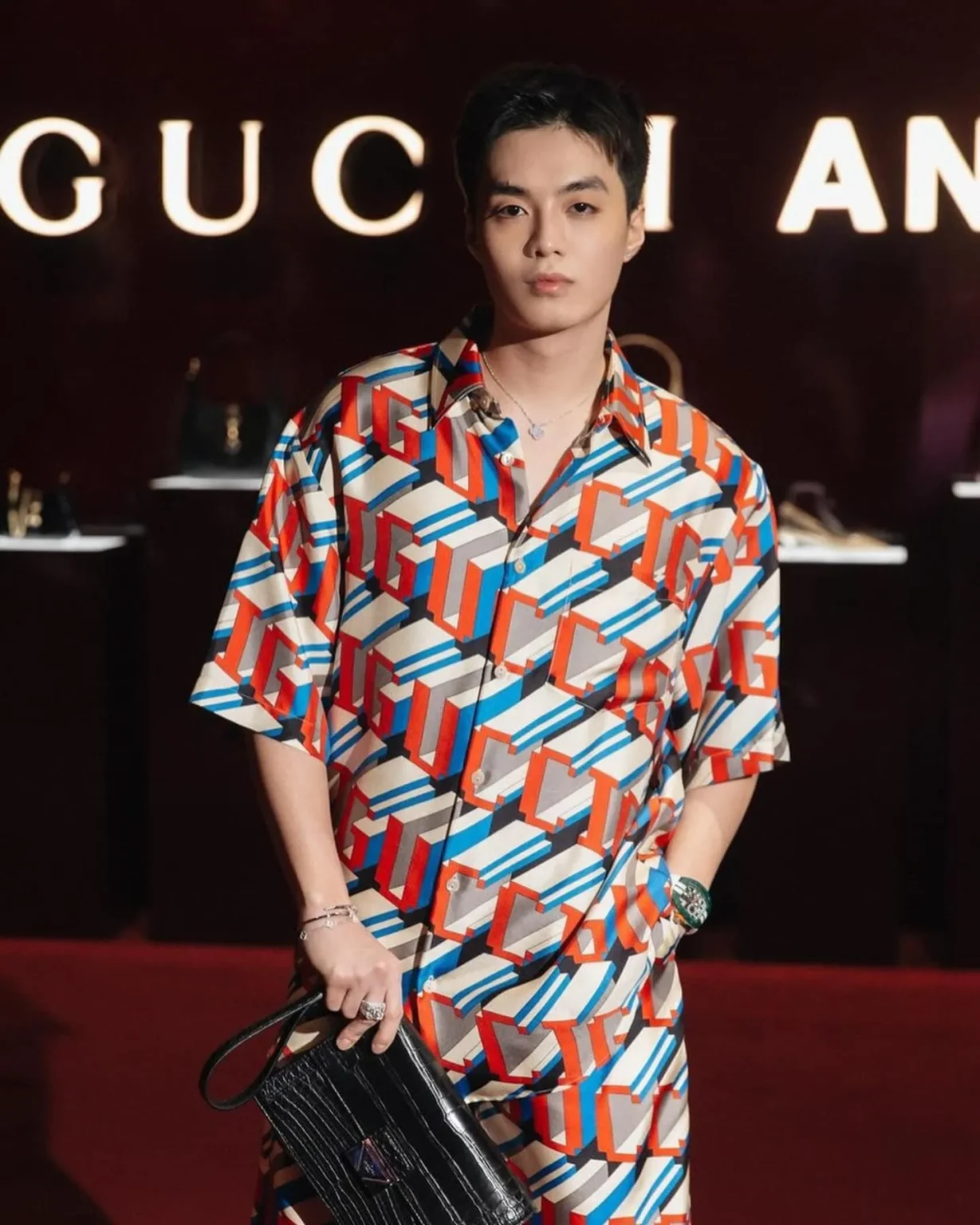 Negav - Thiếu gia làng Rap với bộ sưu tập đồng hồ xa xỉ hơn 50 tỉ đồng