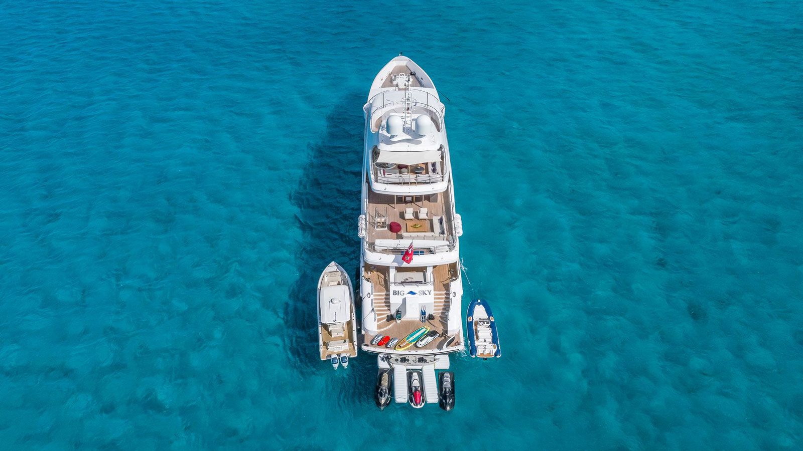 Siêu du thuyền Big Sky 48m từ Oceanfast - Di sản của một thời đại hoàng kim
