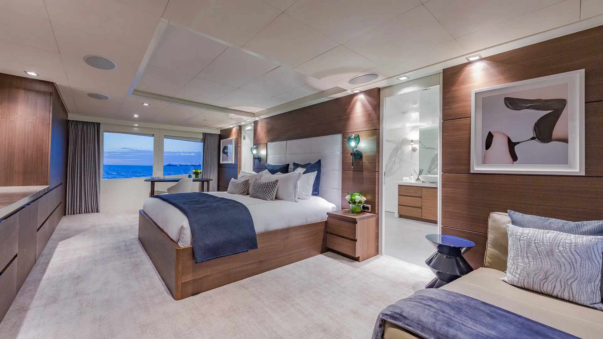 Siêu du thuyền Big Sky 48m từ Oceanfast - Di sản của một thời đại hoàng kim