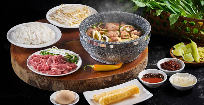 Phở bát đá Hà Nội một trong những món phải thử khi đến với Hà Thành