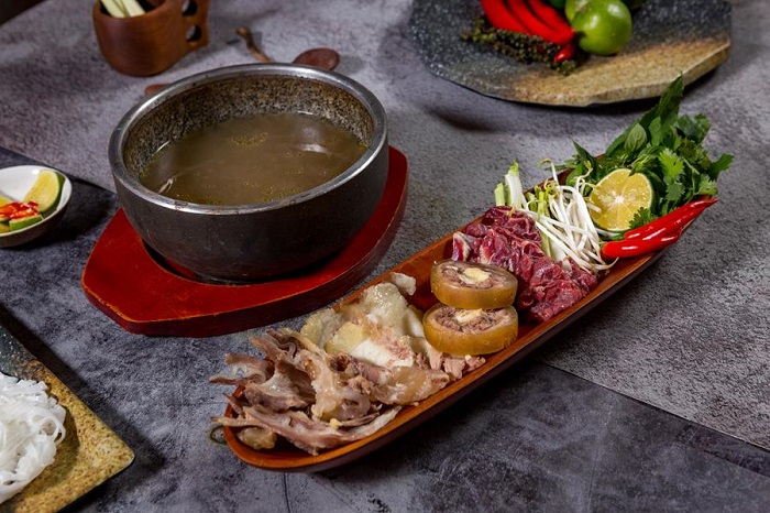Phở bát đá Hà Nội một trong những món phải thử khi đến với Hà Thành