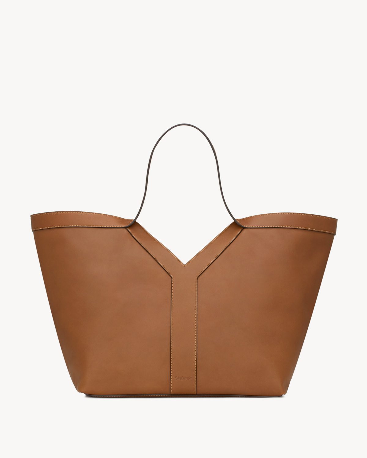 Dự báo bùng nổ của túi xách mới "Y Tote" từ Saint Laurent