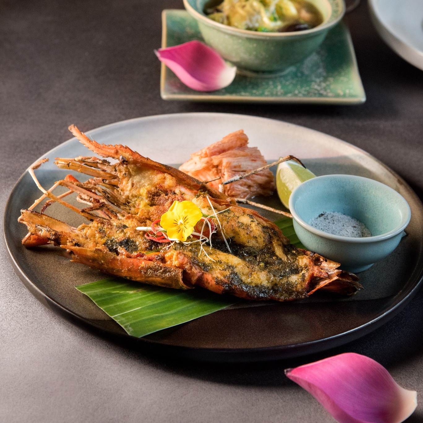 Khám phá ẩm thực tháng 11 ở trung tâm Sài Gòn