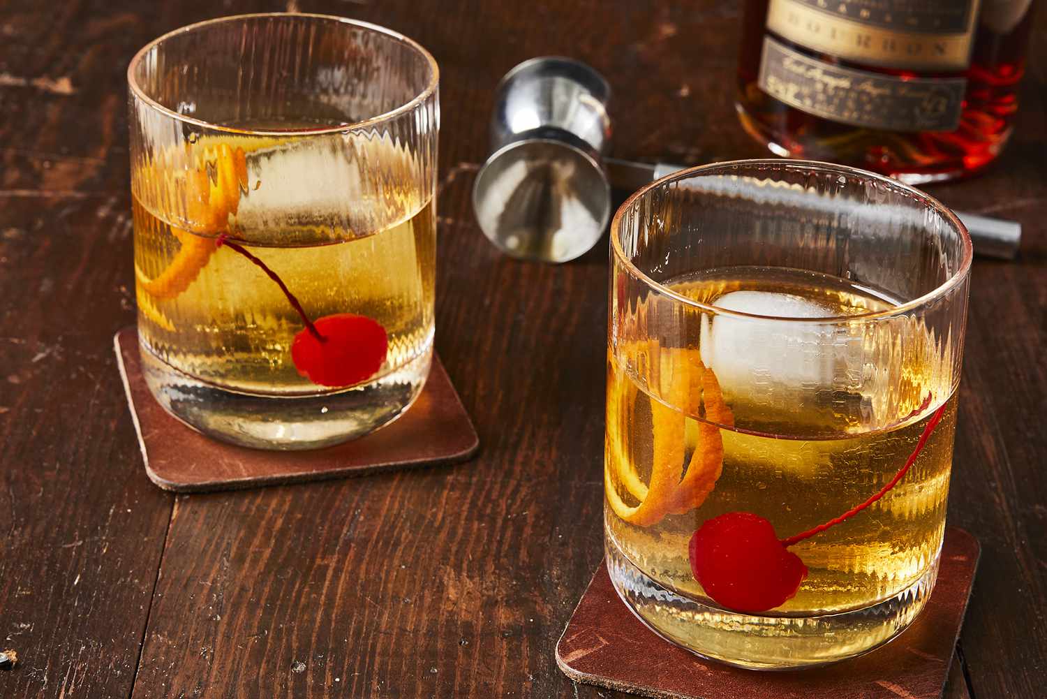 Lịch sử huyền bí về những loại cocktails nổi tiếng nhất thế giới