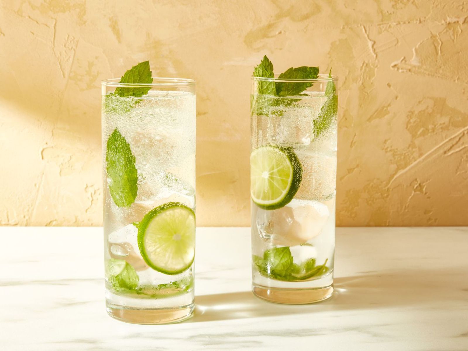 Lịch sử huyền bí về những loại cocktails nổi tiếng nhất thế giới