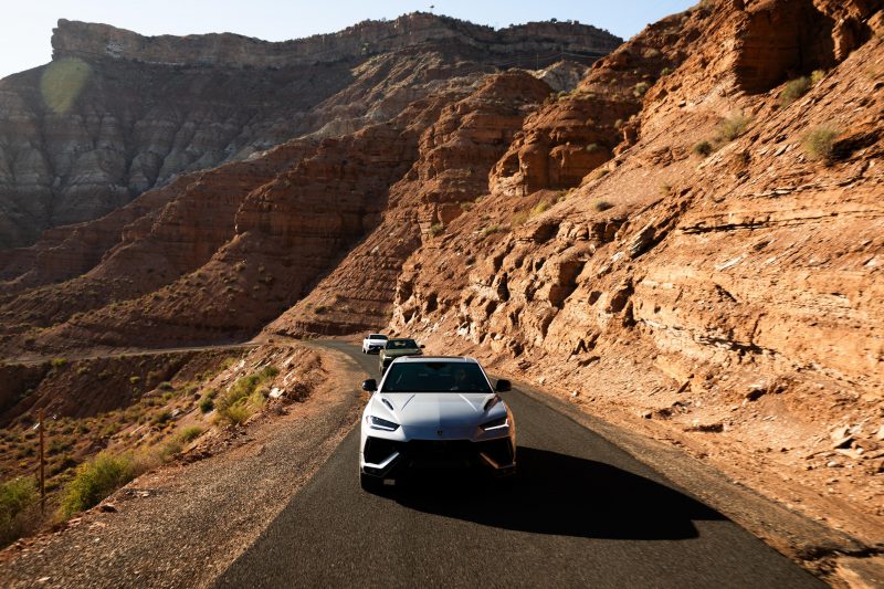 Chinh phục vườn quốc gia Zion cùng Super SUV Lamborghini Urus S