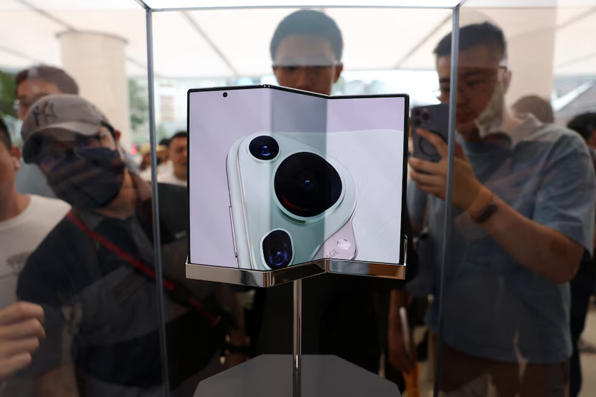 Huawei Mate XT