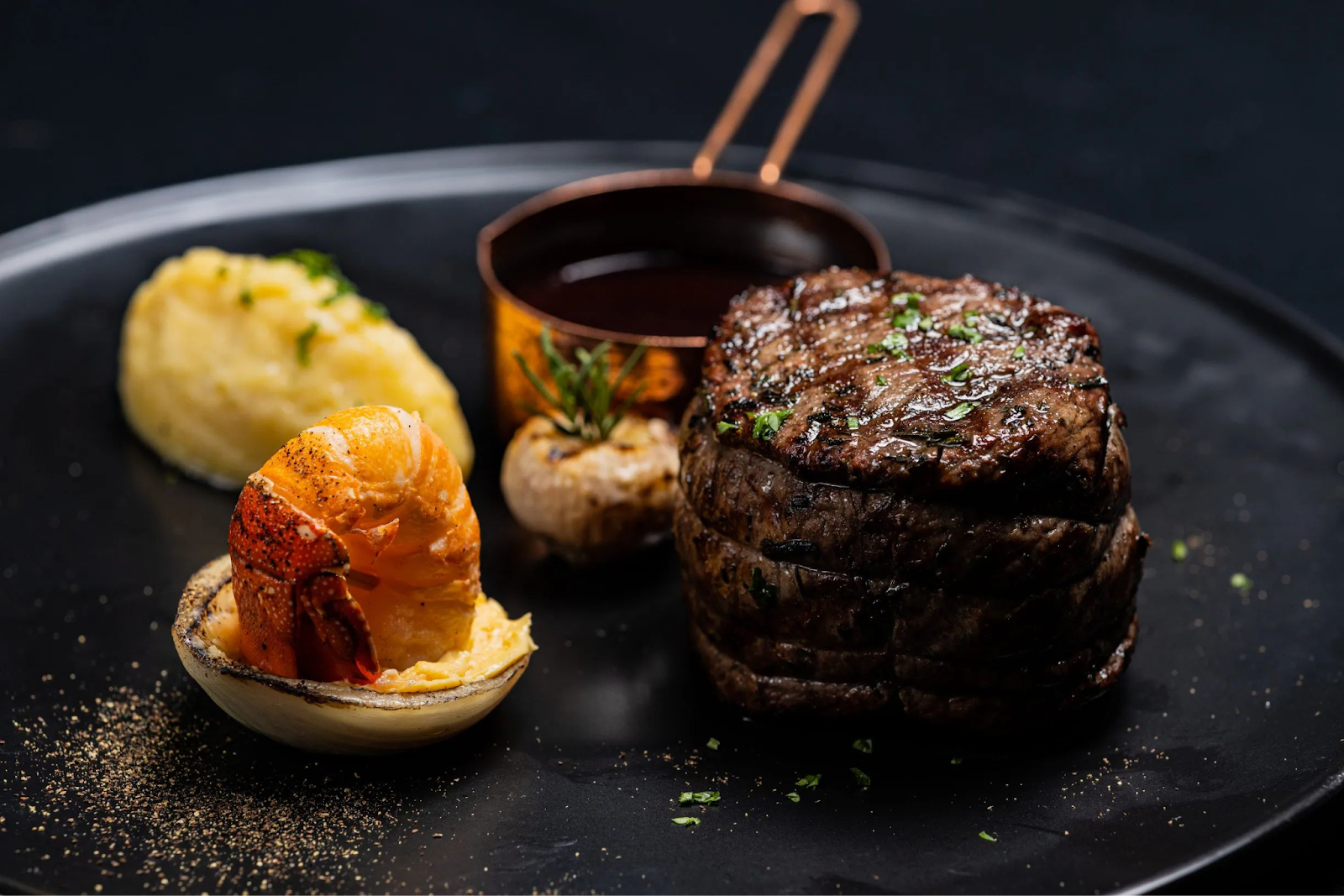 Thiên đường Bistro cho những tâm hồn lãng mạn tại Đà Lạt