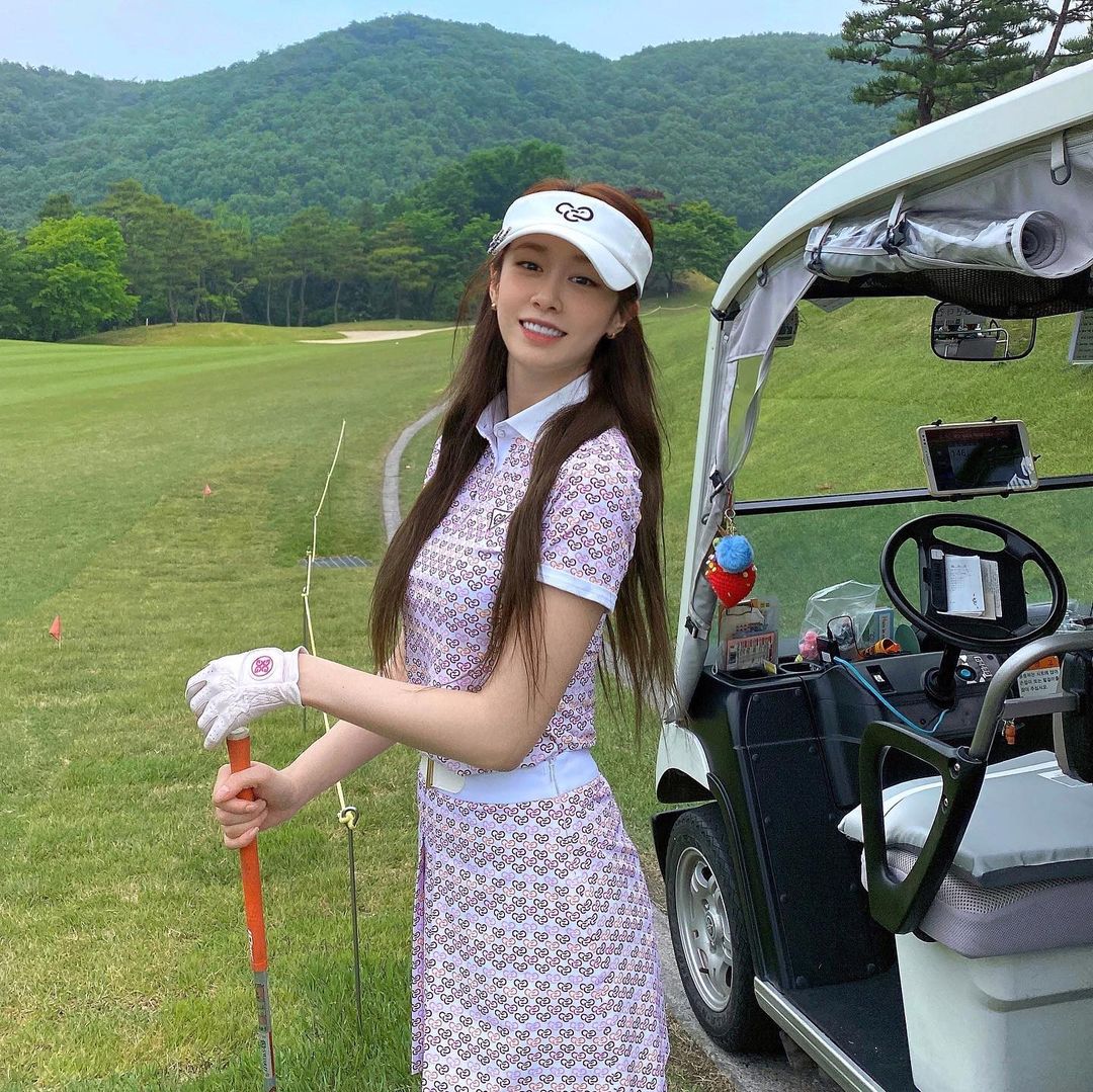 Phong cách thời trang "không tuổi" của Jiyeon (T-ara)