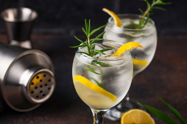 Bạn có bao giờ tự hỏi về tên các loại cocktail độc đáo này chưa nhỉ