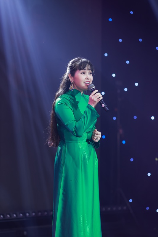 Ca sĩ Trang Nhung