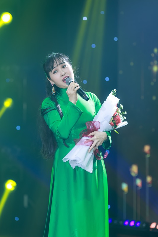 Ca sĩ Trang Nhung