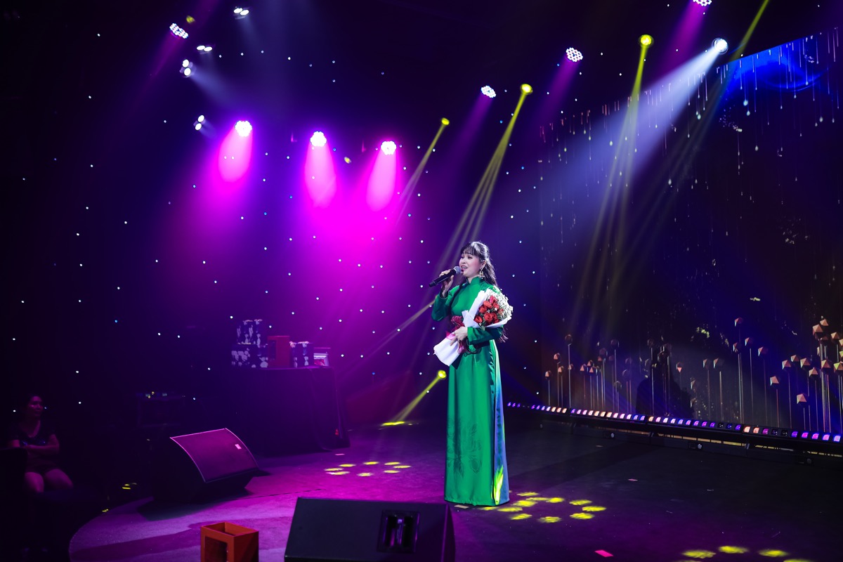 Ca sĩ Trang Nhung