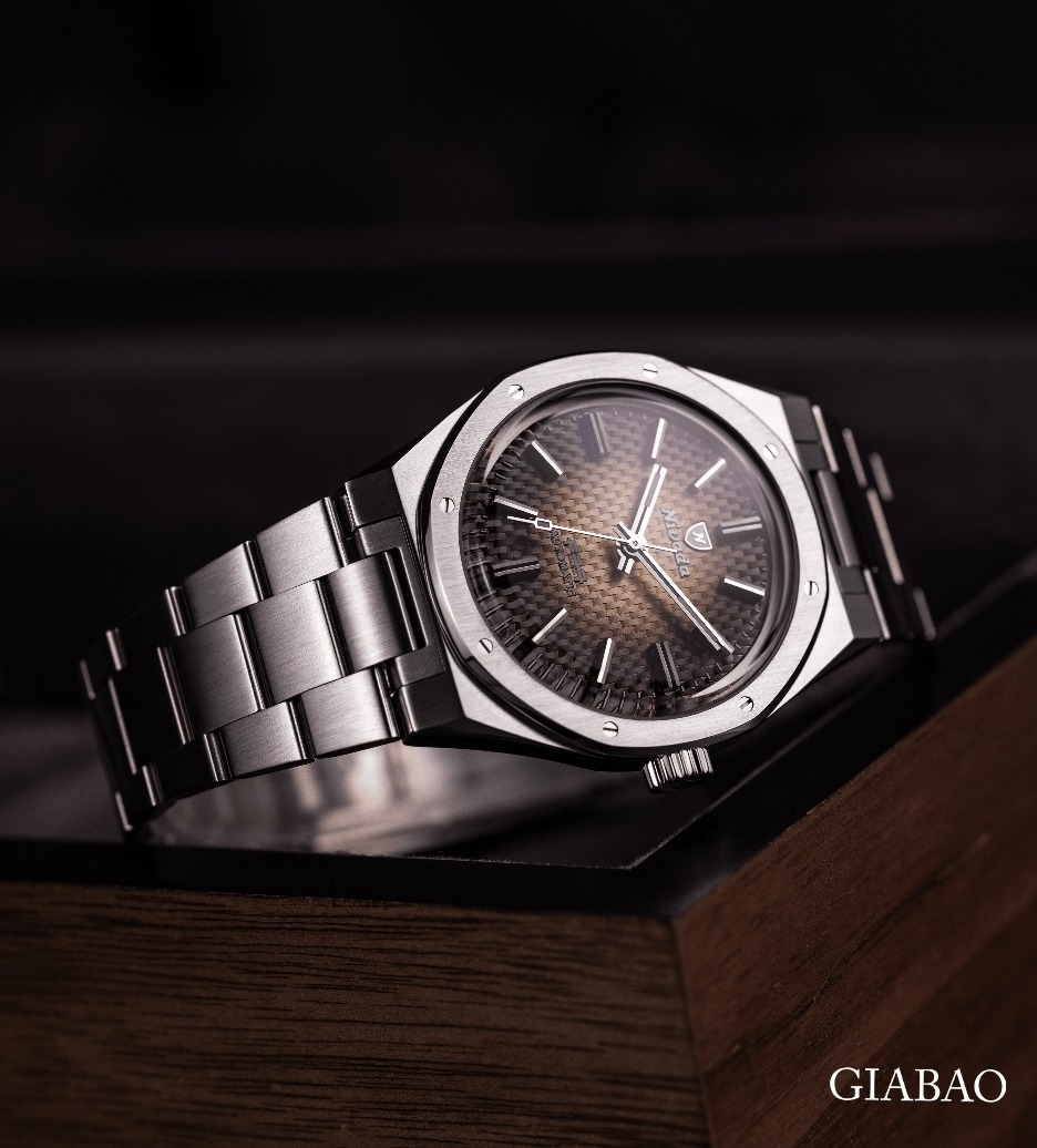  Nivada F77 Automatic