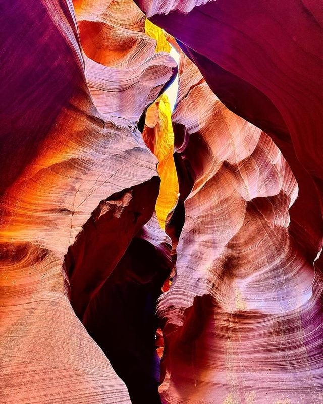 Hẻm núi Antelope Canyon