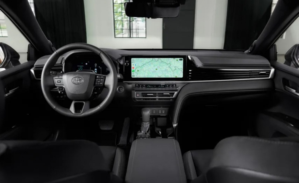 Toyota Camry với diện mạo hoàn toàn mới