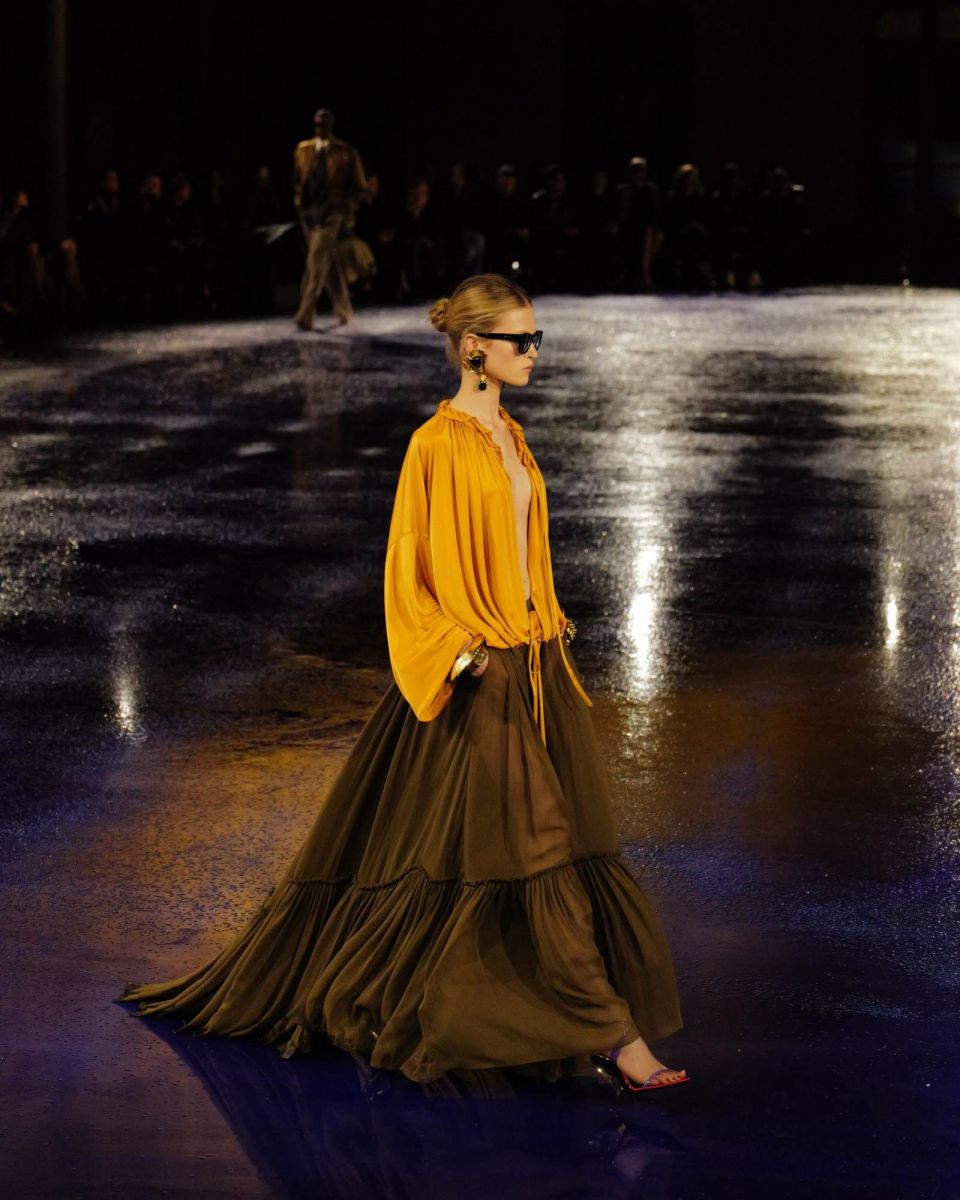 Đón đầu 6 xu hướng thời trang cùng Paris Fashion Week 2025